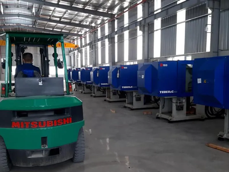 Vận hành xe cẩu tự hành tại KCN Nam Sách Hải Dương