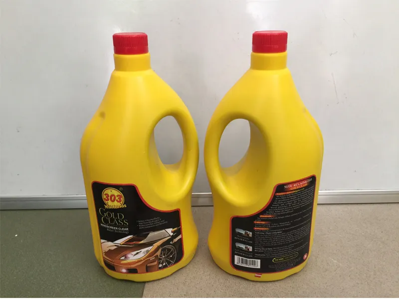 Dung dịch nước rửa kính ô tô 303 Gold Class đóng can 3 lít tiện dụng cho việc tự chăm sóc xe tại nhà