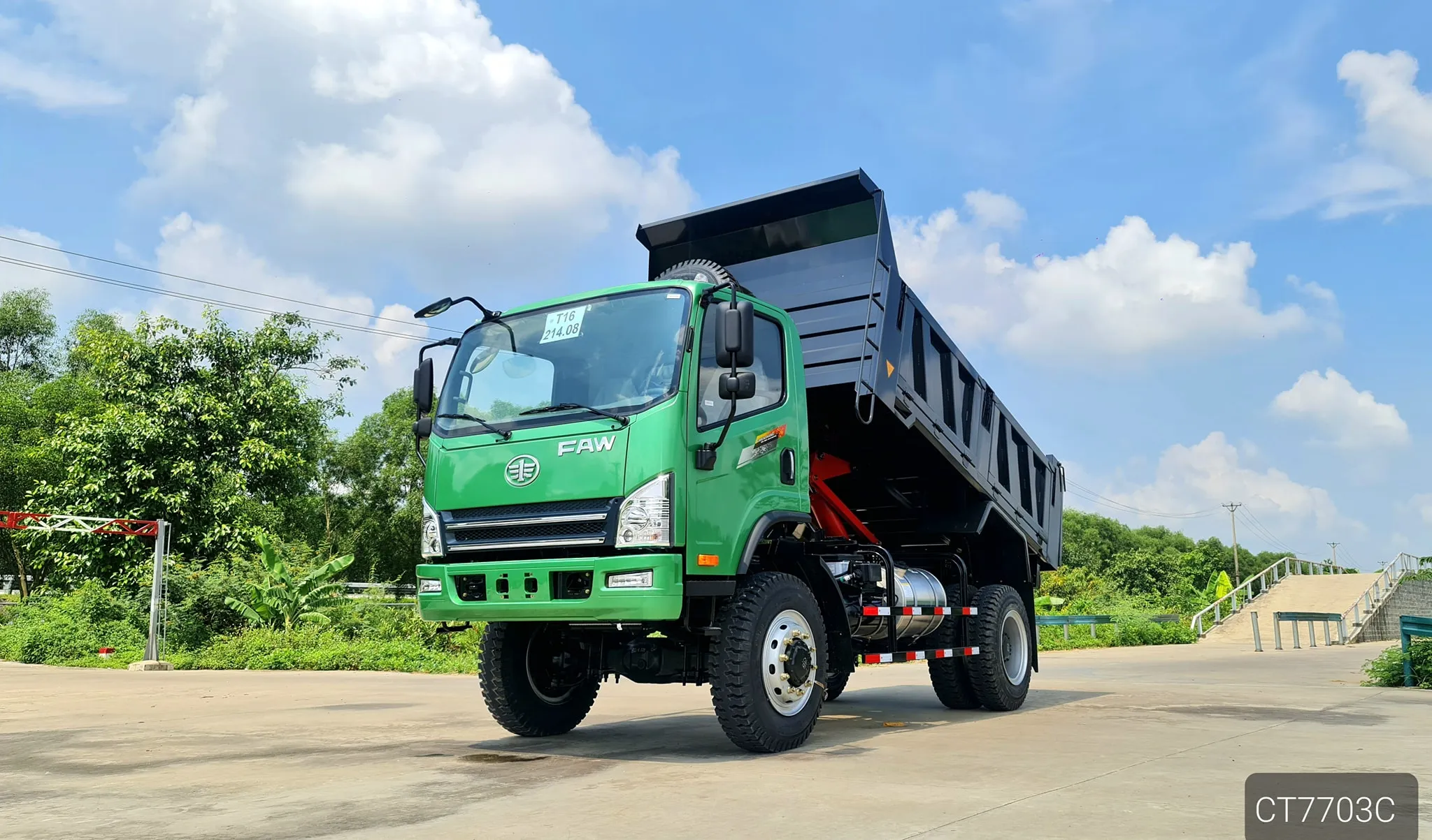 Xe ben 2 cầu dầu Chiến Thắng 7.7 tấn