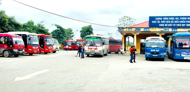 Giải pháp bài toán một bến xe có 76 ô tô và ứng dụng thực tiễn trong ngành vận tải