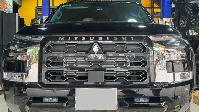 Đèn gầm Aozoom Extra 3 với cấu trúc 3 mắt lens đột phá giúp tăng cường ánh sáng