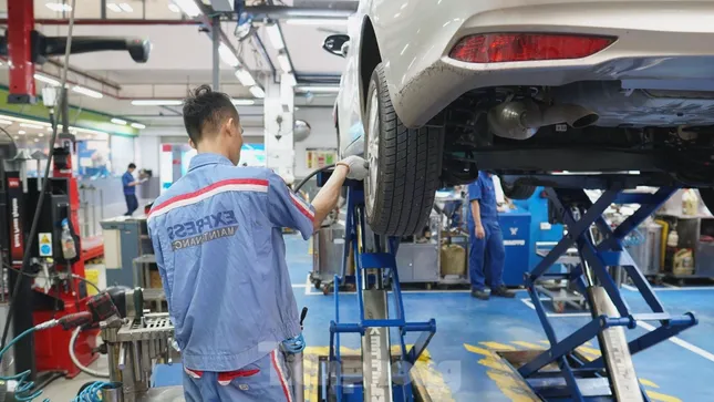 Bảo dưỡng theo định kỳ là cách tốt nhất giúp giảm xóc ô tô không bị chảy dầu.