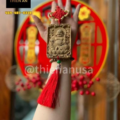Tượng Di Lặc Để Xe Ô Tô Bằng Gỗ Trầm Hương: Ý Nghĩa, Vị Trí Đặt Chuẩn Phong Thủy