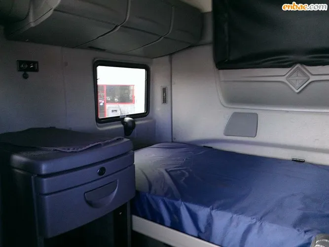 Thiết kế nội thất Cabin 1 giường nằm phổ biến trên các dòng xe cũ nhập khẩu