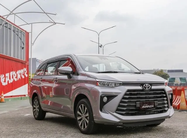 Toyota-Avanza-2022-gia-xe