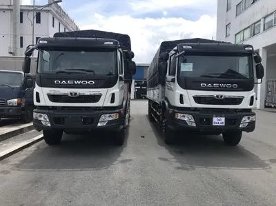 Mẫu xe tải Daewoo 15 tấn đời cũ được thanh lý giá rẻ