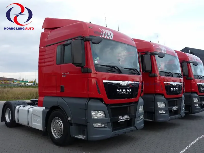 Logo MAN mạ Crom đặc trưng trên mặt ga lăng