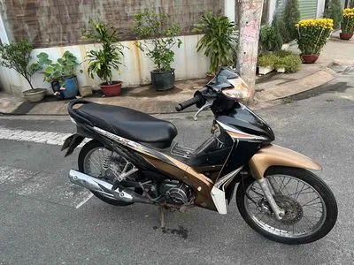 Wave S 110cc có bảo hành máy móc tại cửa hàng Tân Phú