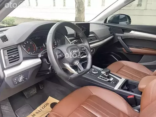 Nội thất Audi Q5 2019 với bảng đồng hồ kỹ thuật số Virtual Cockpit