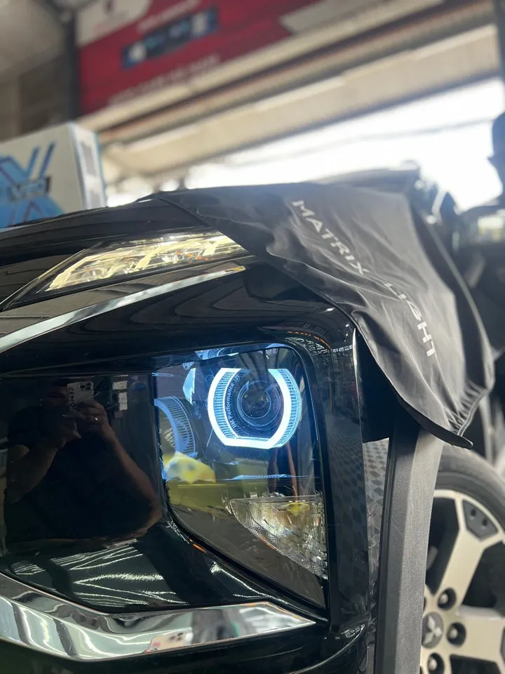 Chi tiết cụm đèn bi LED V20 trên Mitsubishi Xpander, lens projector sắc nét