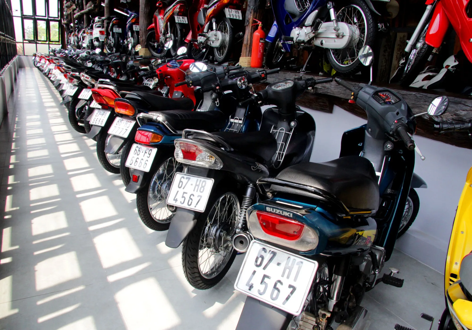 bán xe không chính chủ cần giấy tờ gì