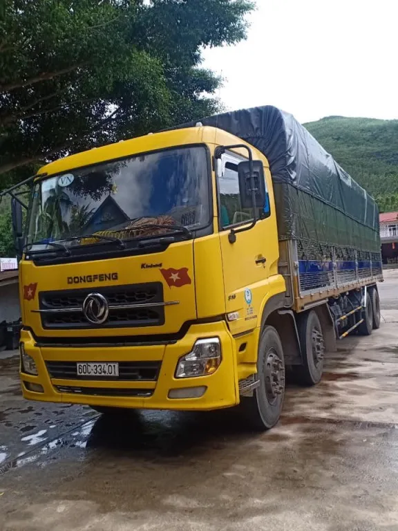 Lựa chọn bãi xe uy tín để đảm bảo quyền lợi khi mua xe tải cũ