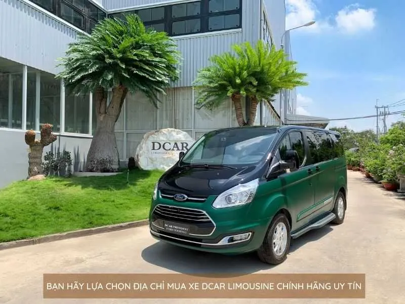 Xe limousine 9 chỗ cao cấp với nội thất sang trọng