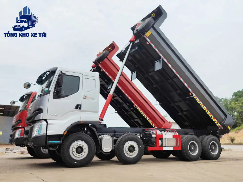 Hệ thống trục và nhíp sau của xe tải ben Chenglong 4 chân