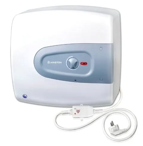 Kỹ thuật viên đang kiểm tra thanh đốt bình nóng lạnh Ariston