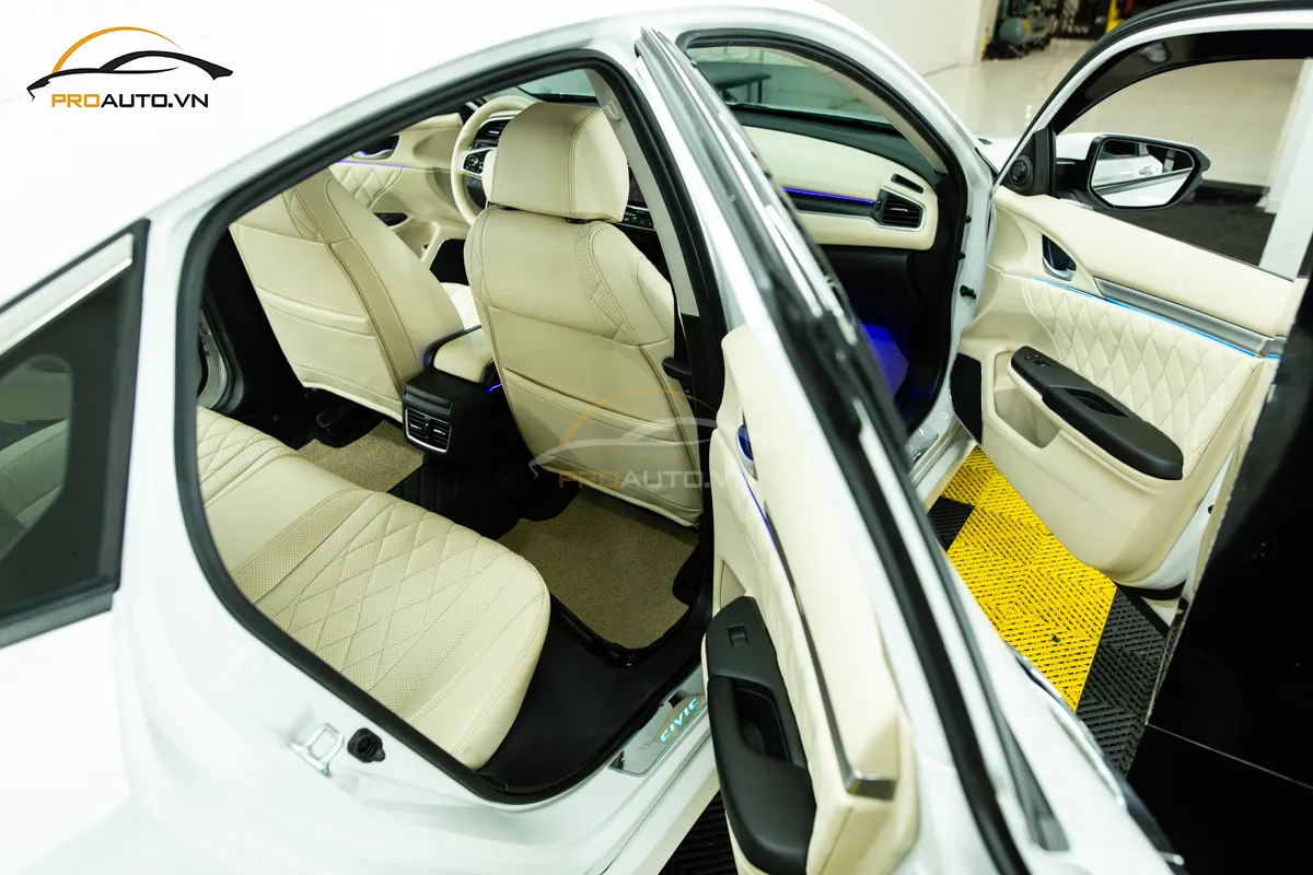 Quy trình thực hiện đổi màu toàn bộ nội thất ô tô Cần Thơ đảm bảo sự đồng bộ và hoàn hảo nhất