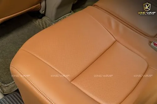 Ghế da ô tô màu nâu đẹp mắt giúp nâng tầm đẳng cấp cho phương tiện của bạn
