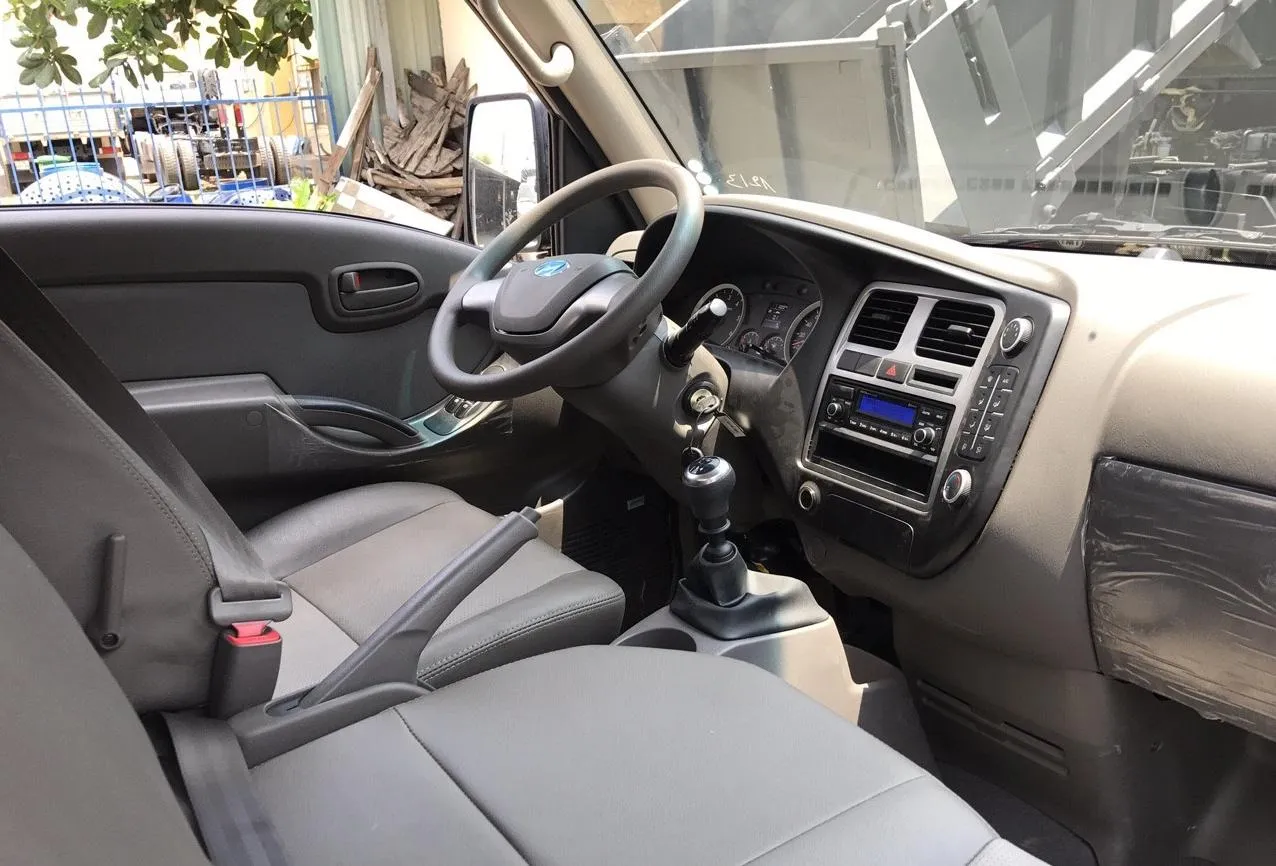 Nội thất cabin xe tải Hyundai Porter H150 tiện nghi hiện đại