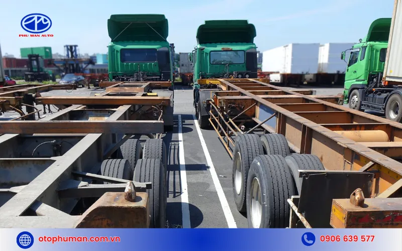 Các loại mooc container của xe đầu kéo