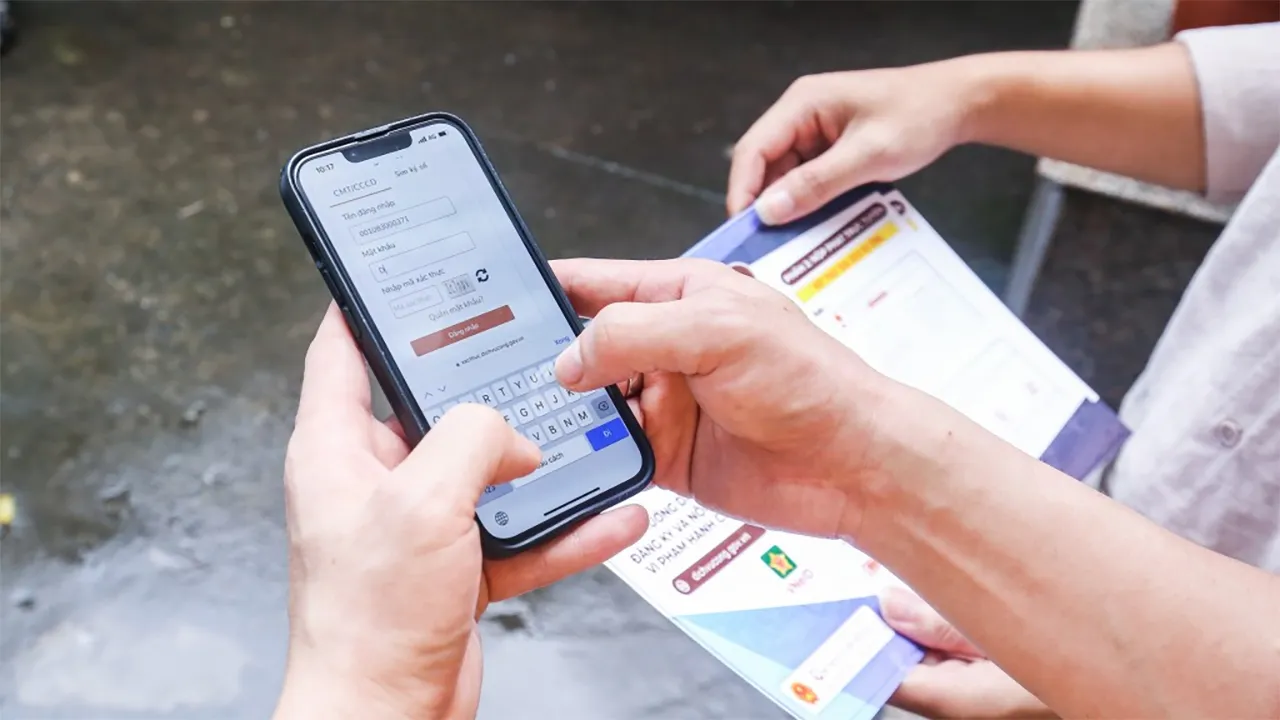 Quy trình xử lý nhanh gọn giúp khách hàng sớm đưa xe vào kinh doanh vận tải.