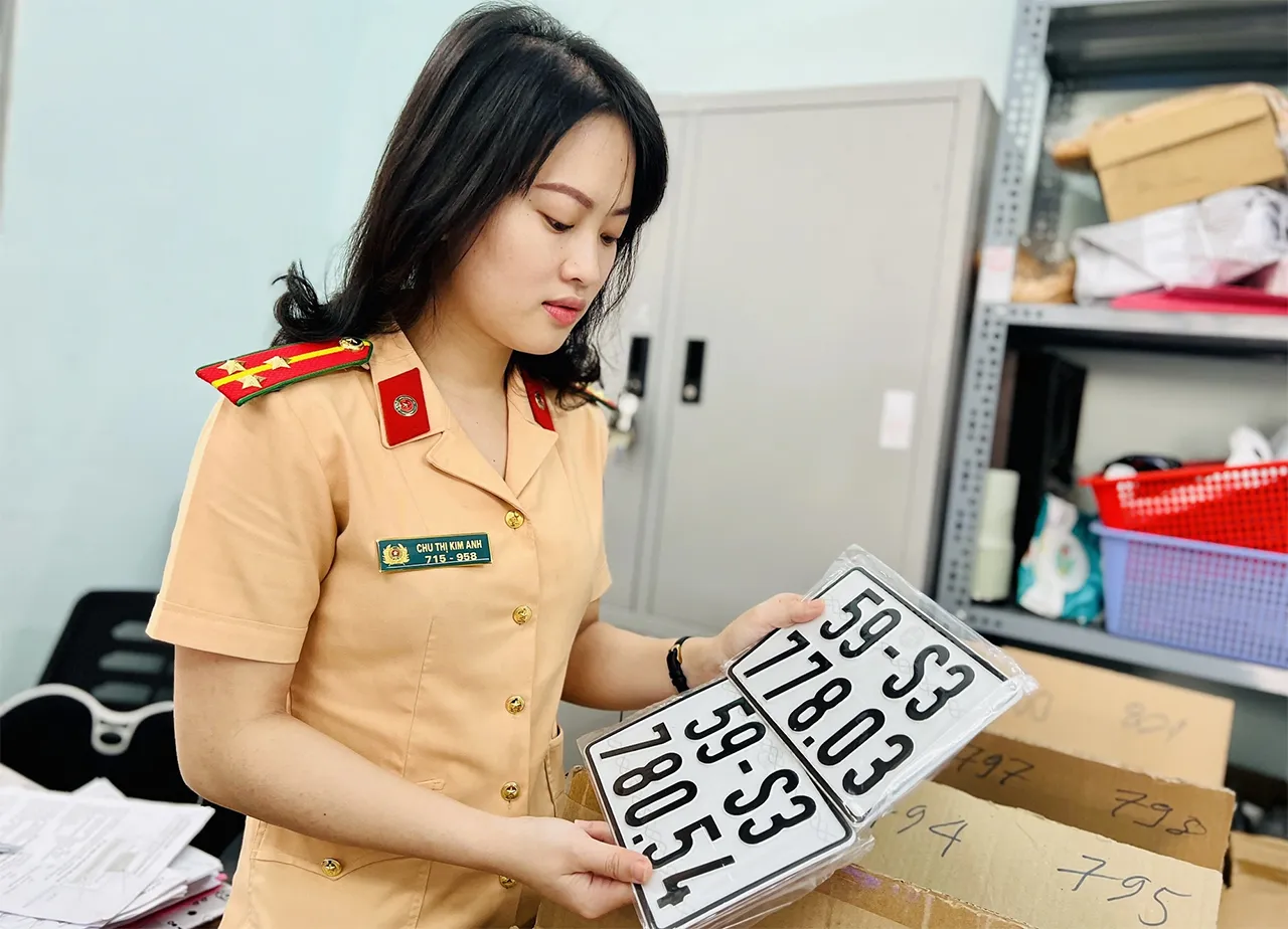 Hướng dẫn mua xe có lấy biển số trong ngày qua ứng dụng VNeID mới nhất.