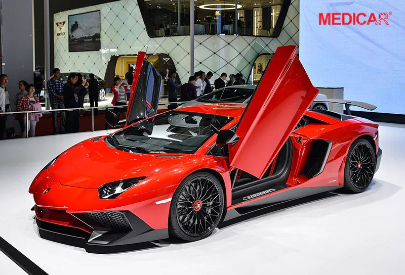 Lexus đại diện cho sự bền bỉ và sang trọng của hãng ô tô đắt nhất thế giới từ Nhật