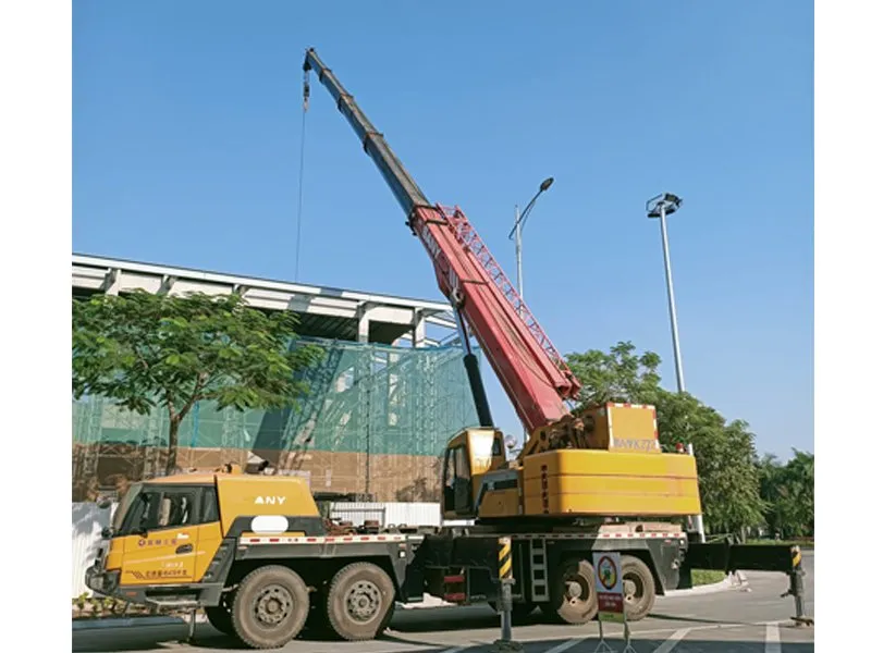 Cho thuê xe cẩu tại KCN Hòa Mạc