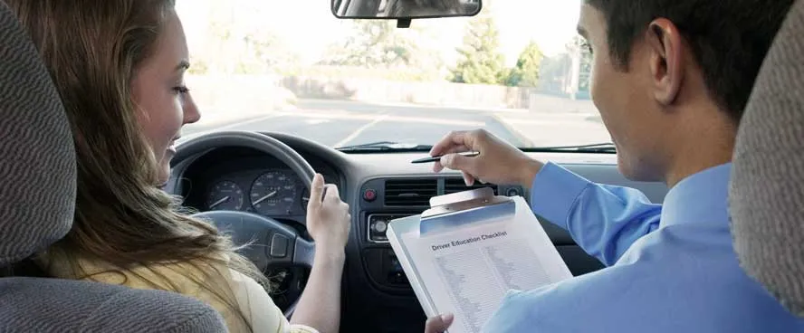 độ tuổi học bằng B số sàn là 18 tuổi