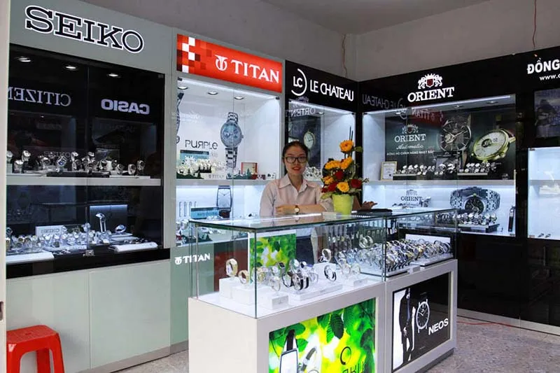 Các thiết bị chuyên dụng dùng để mở nắp lưng và thay pin đồng hồ