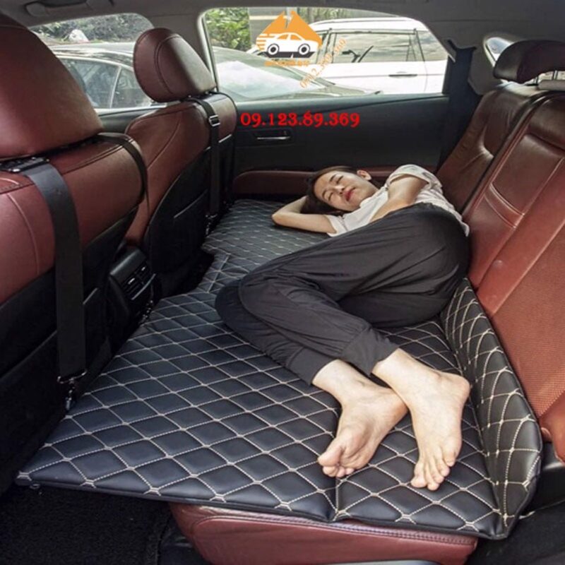 đệm hơi ghế sau ô tô - Giải pháp cho những chuyến đi dài