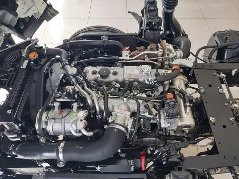 Khối động cơ 4JH1E5NC bền bỉ trên nền xe Isuzu QKR 270
