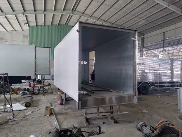 Hình ảnh về sửa chữa thùng đông lạnh chuyên sâu