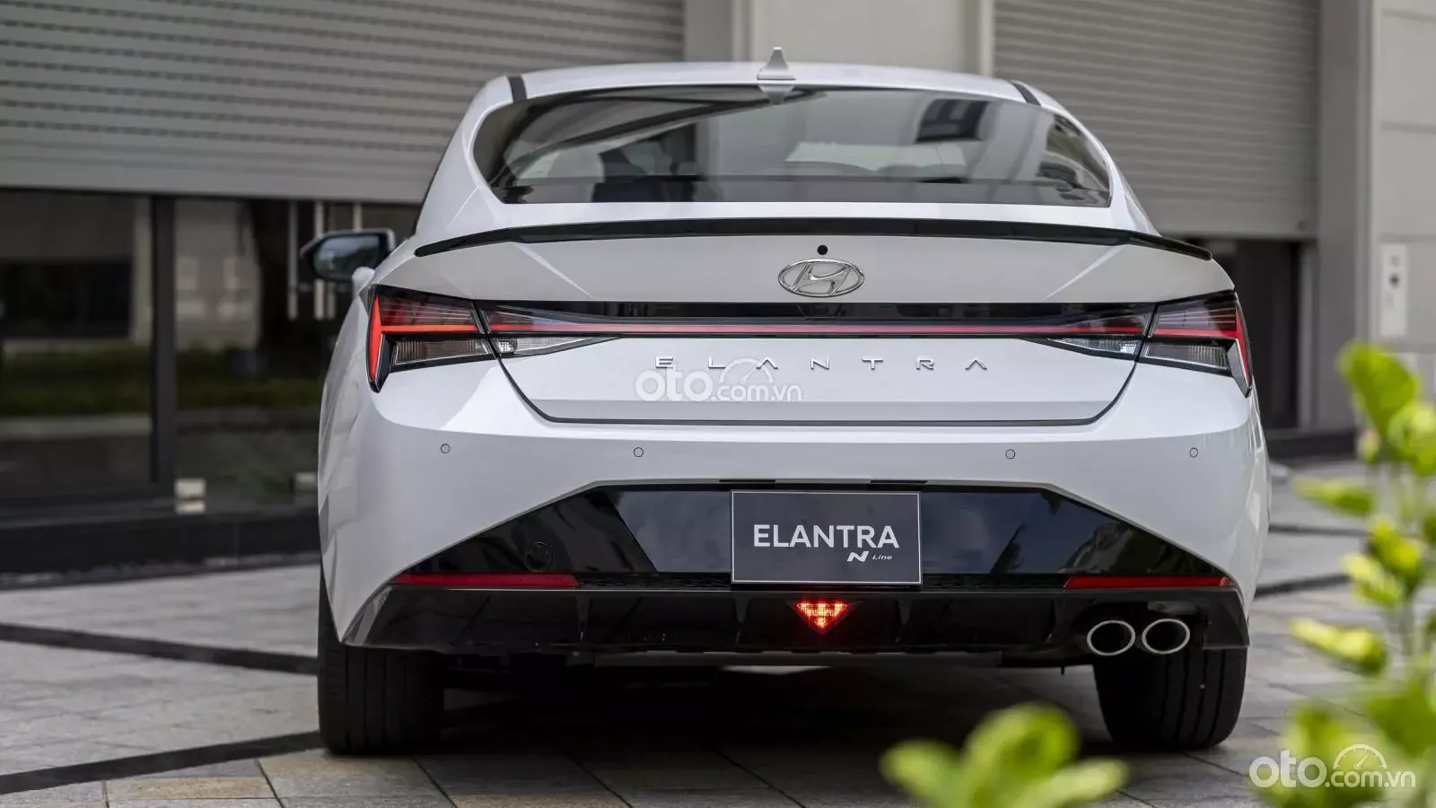 Cụm đèn hậu LED tạo hình chữ H đặc trưng của Elantra mới