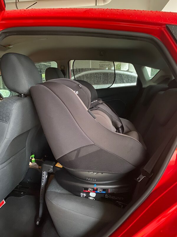 Ghế Ngồi Ô Tô Cho Bé Joie: Lựa Chọn An Toàn, Chất Lượng Cao Cho Mọi Hành Trình