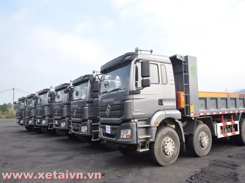Chi tiết báo giá xe ben 4 chân Shacman đời 2026 tại bãi xe