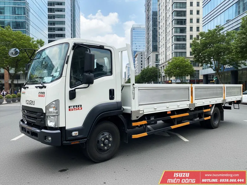 Xe tải Isuzu FRR 650 6.5 tấn thùng lửng
