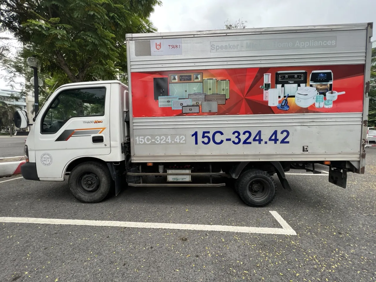 Nội thất và chi tiết khung gầm xe tải Kia K190 cũ