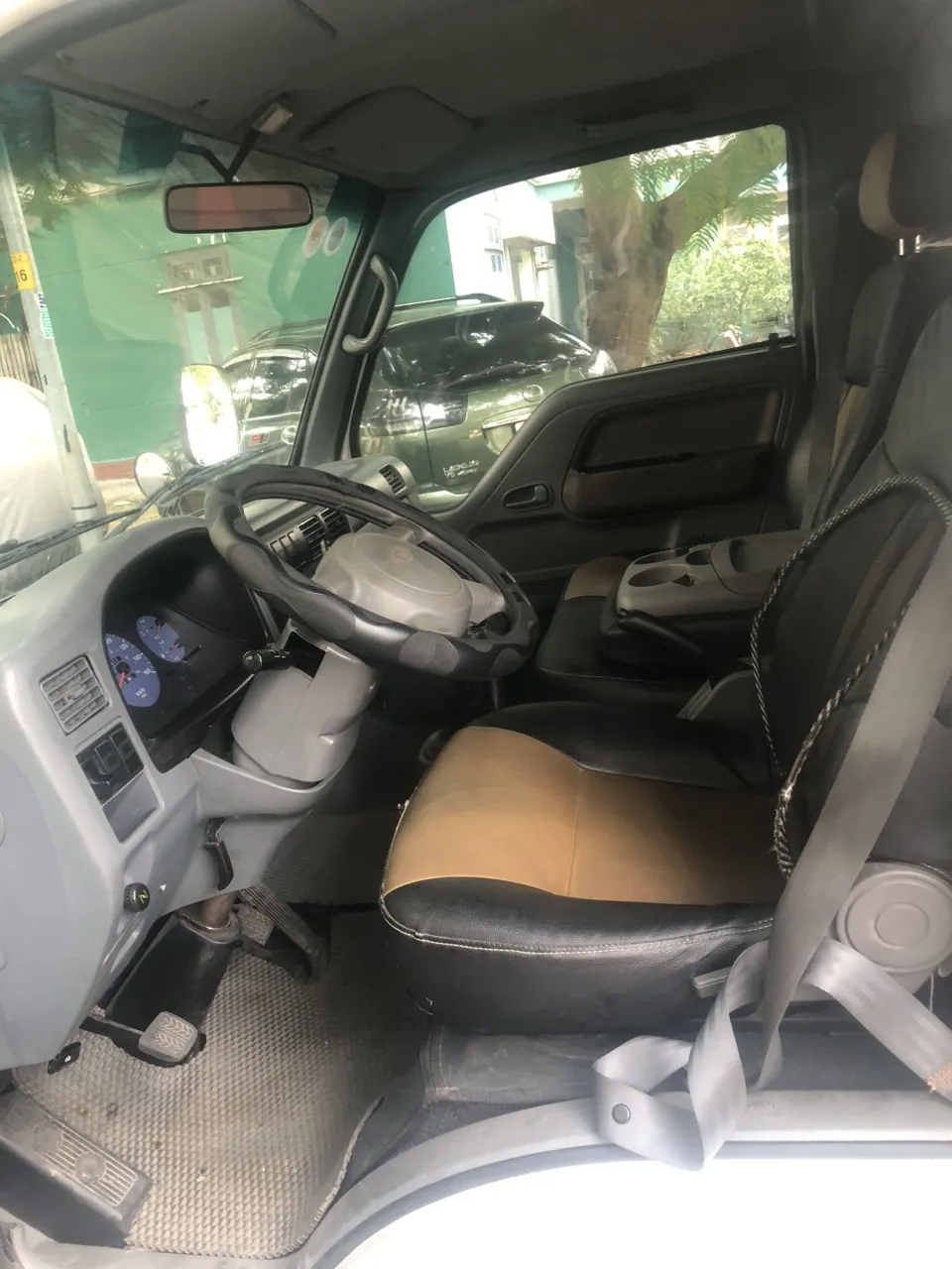 Nội thất ghế ngồi đã được bọc da cao cấp