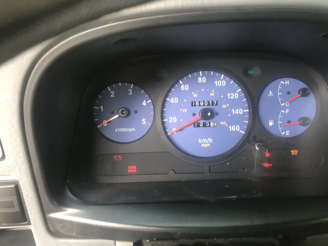 Tổng thể xe Kia K190 nhìn từ phía trước