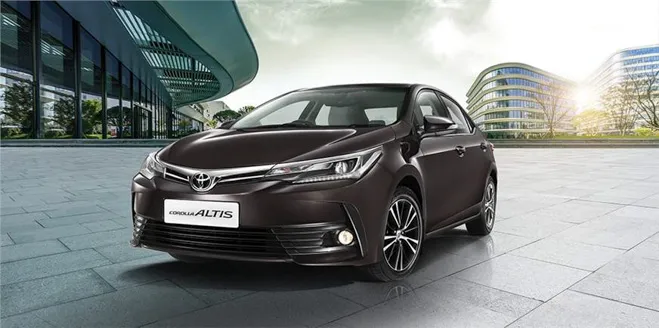 Toyota Altis 2018 đầu xe