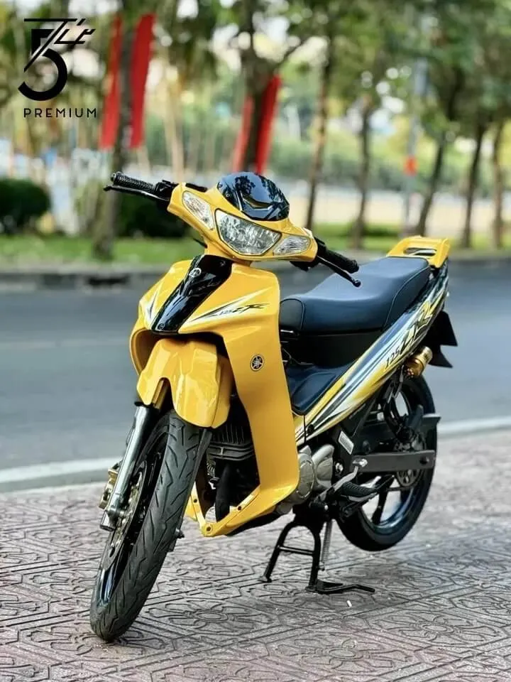 Cận cảnh giá xe Yaz đập thùng hôm nay tại đại lý phân phối