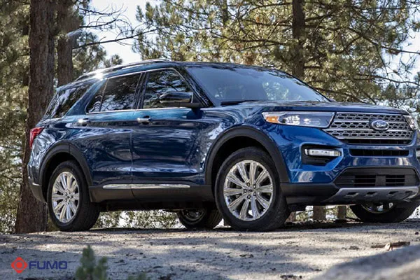 hình ảnh xe ô tô đẹp - Ford 7 chỗ màu xanh dành cho những chuyến phiêu lưu