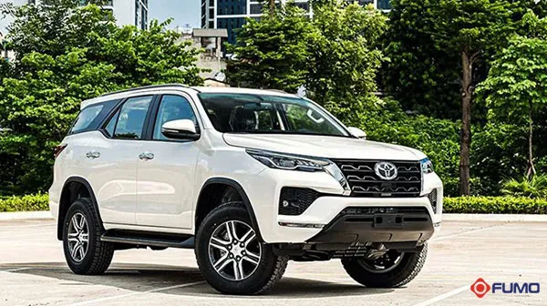 hình ảnh xe ô tô đẹp - Mẫu xe Toyota 7 chỗ màu trắng tinh khôi