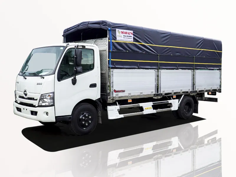 Xe tải Hino XZU720L 3.5 tấn thùng bạt — khung gầm chịu lực cao