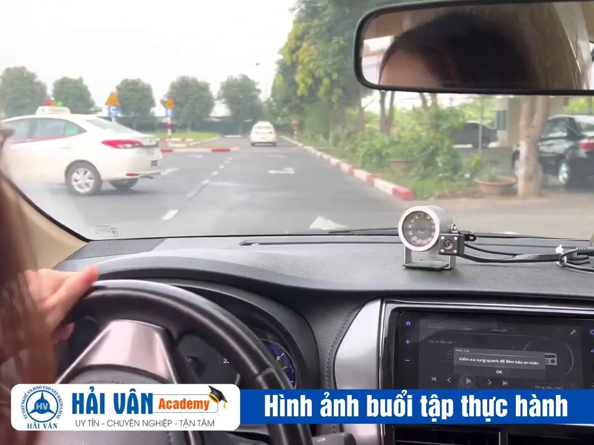 Học Phí BẰNG LÁI Xe Ô Tô B1, B2, C... Tại ĐÀ NẴNG Giá Bao Nhiên | Báo Giá CHUẨN