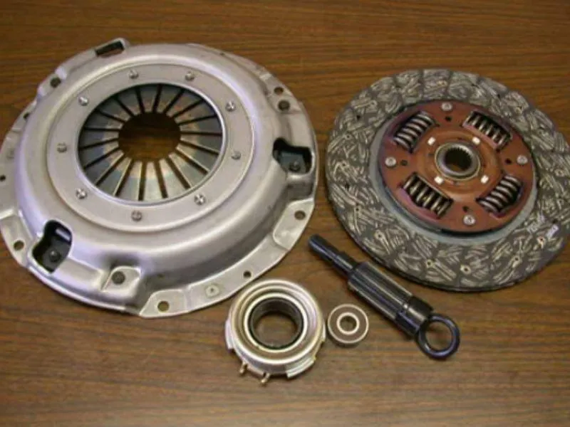 Hư hỏng bộ ly hợp của quạt gió làm mất kiểm soát lưu lượng khí nén qua két nước