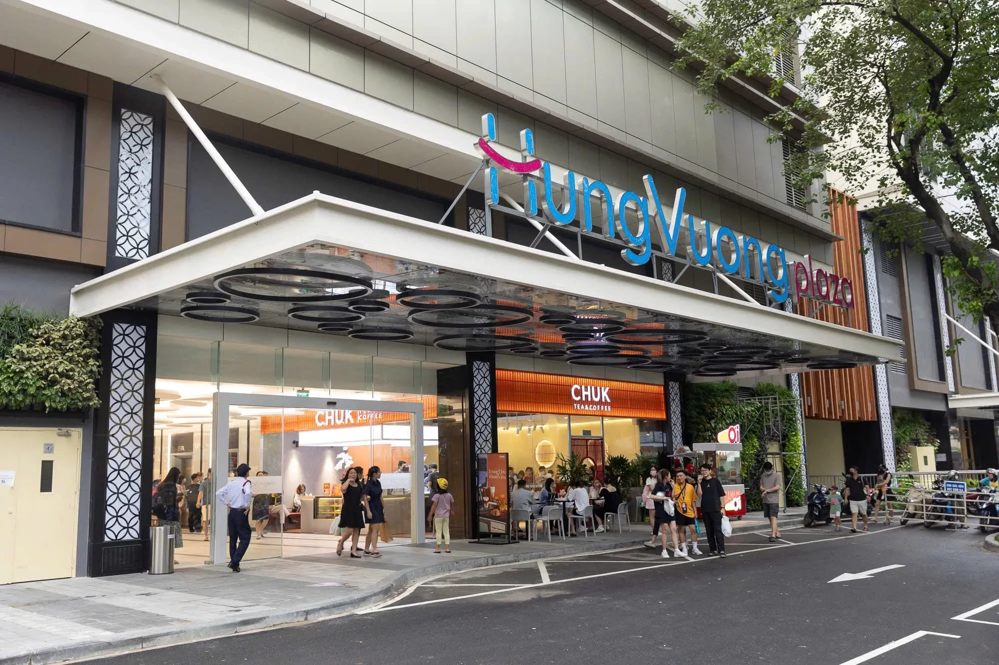 Vị trí đỗ xe tại Hùng Vương Plaza gần bệnh viện Chợ Rẫy