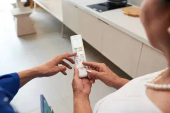 Hướng dẫn khách hàng sử dụng điều hòa tiết kiệm điện và bền bỉ