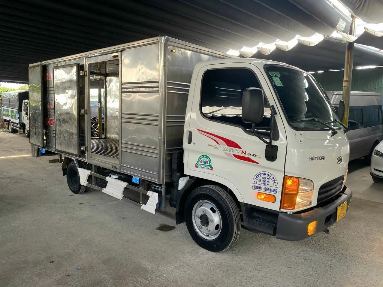 Xe tải Hyundai 2.4 tấn đã qua sử dụng còn nguyên bản