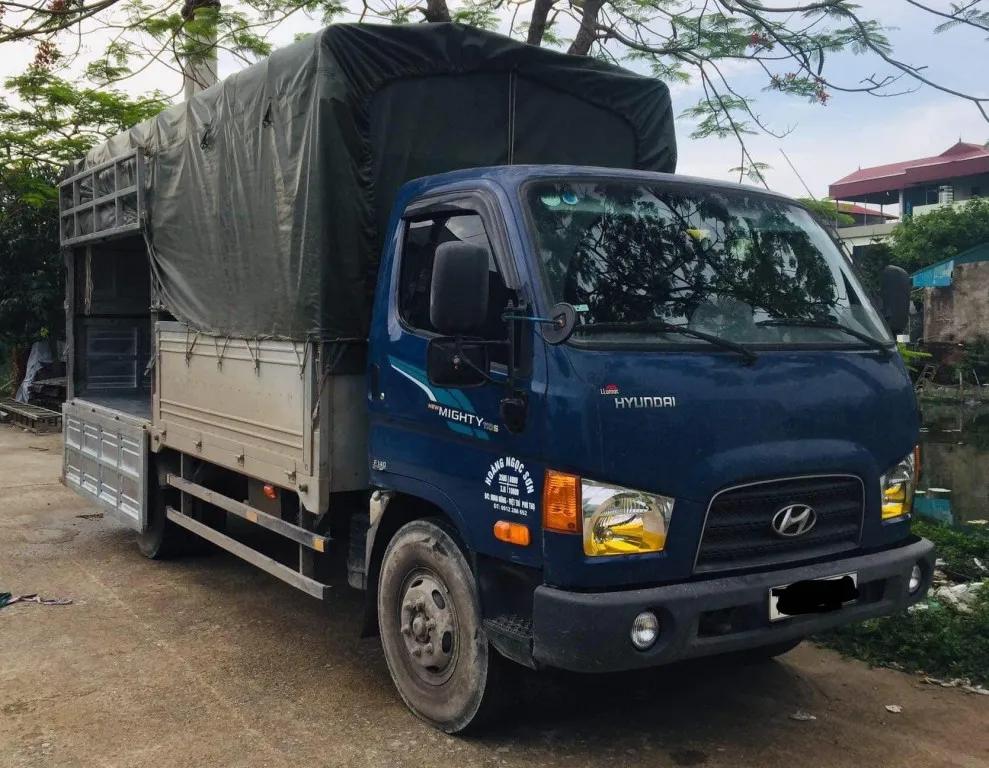 Chi tiết cabin xe Hyundai 7 tấn 110SP sản xuất năm 2018